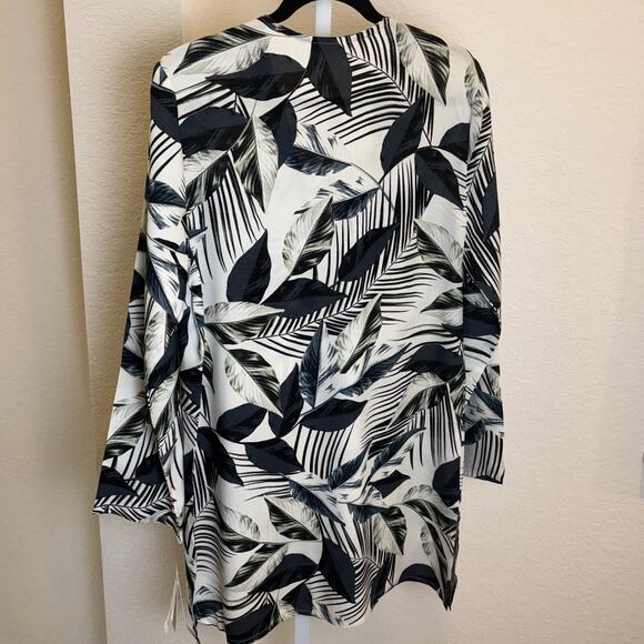 LaBlanca Womens Tropical Black White Swimsuit Coverup Resortwear Vacation Medium - Picture 4 of 8